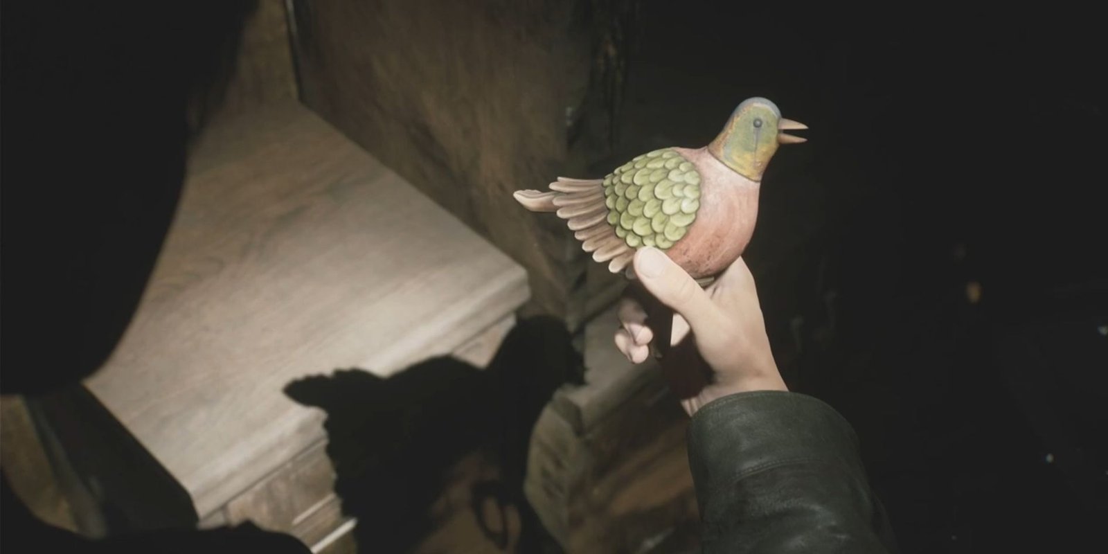 James finds the Pigeon Figurine at Bluecreek Apartments in Silent Hill 2 Remake