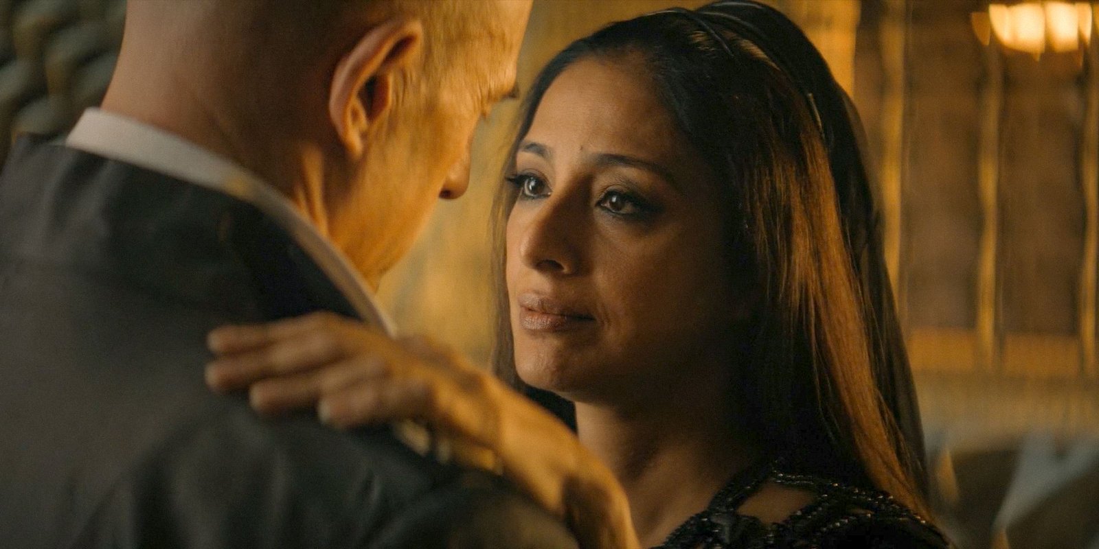 Sister Francesca (Tabu) about to kiss Javicco Corrino in Dune: Prophecy Season 1 Ep 5