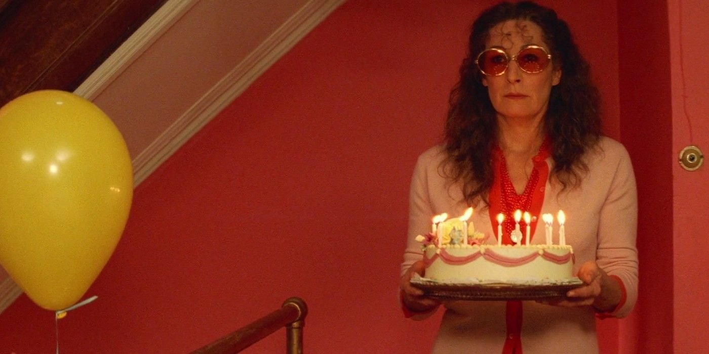 Anjelica Huston as Etheline Tenenbaum