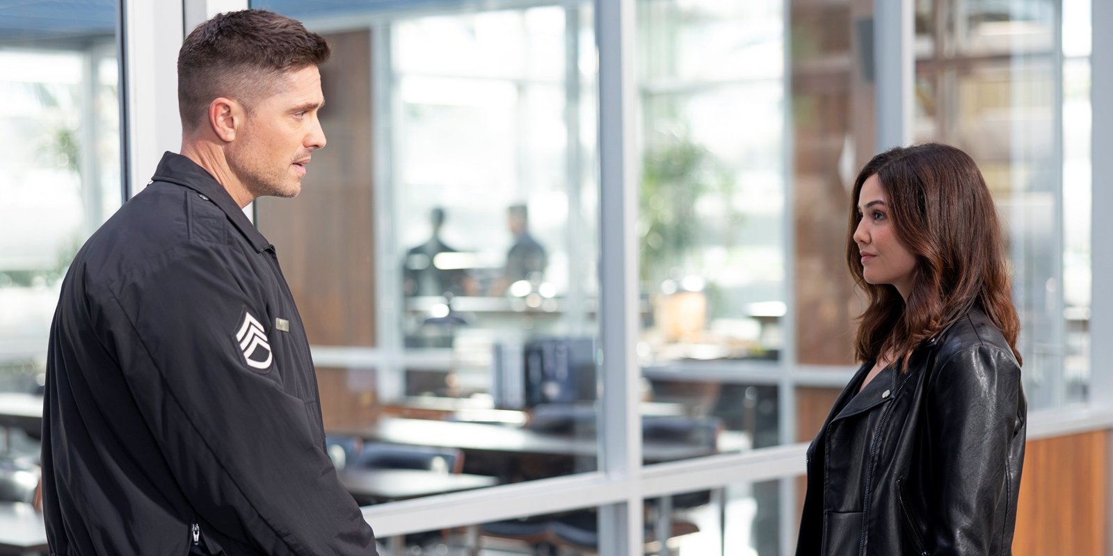 Eric Winter as Tim Bradford and Danielle Campbell as Blair London in The Rookie season 6, episode 7.