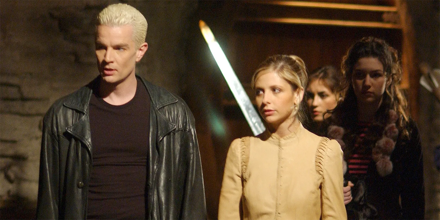 Buffy (Sarah Michelle Gellar) and Spike (James Marsters) in Buffy season 7 with potential Slayers
