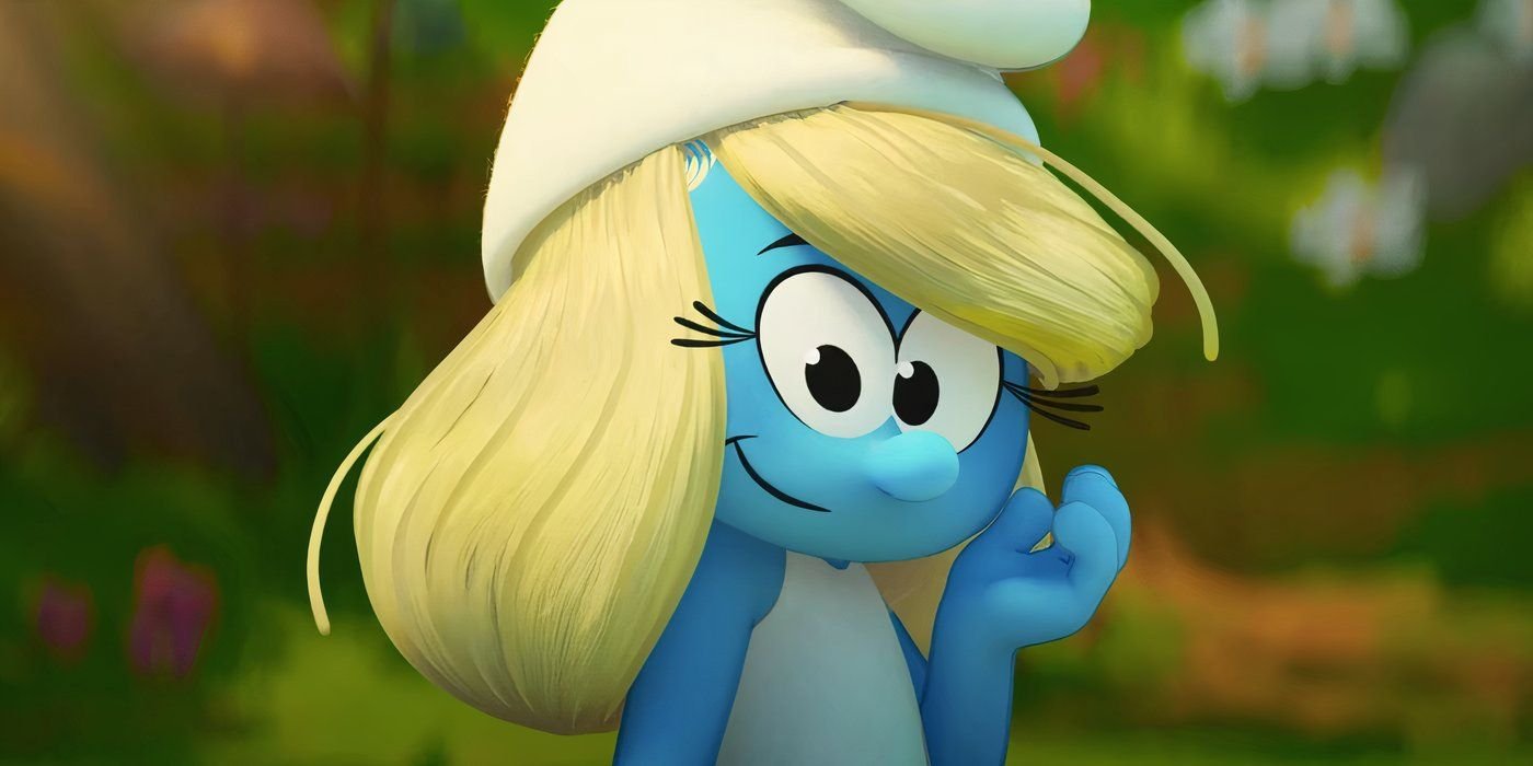Smurfette smiles at the camera in Smurfs