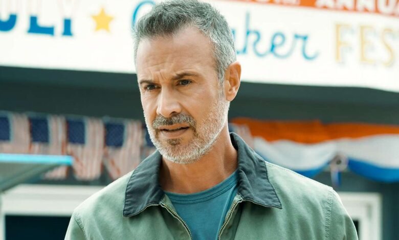 Ray & Julie's Complicated Relationship Status In I Know What You Did Last Summer Felt Right For 1 Original Star 1 Ray & Julie's Complicated Relationship Status In I Know What You Did Last Summer Felt Right For 1 Original Star