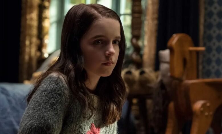 Netflix's Greatest Horror Show Will Only Take You 10 Hours To Get Through 1 Netflix's Greatest Horror Show Will Only Take You 10 Hours To Get Through