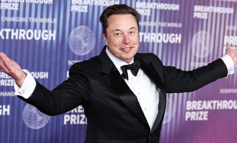 Comedian From Apple TV+'s Recent 93% RT Hit Will Play Richest Man Alive