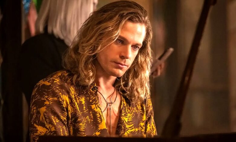 How Lestat's Rockstar Transformation Brings A New Feel To Interview With The Vampire Season 3 Explained By Showrunner & Cast 1 How Lestat's Rockstar Transformation Brings A New Feel To Interview With The Vampire Season 3 Explained By Showrunner & Cast