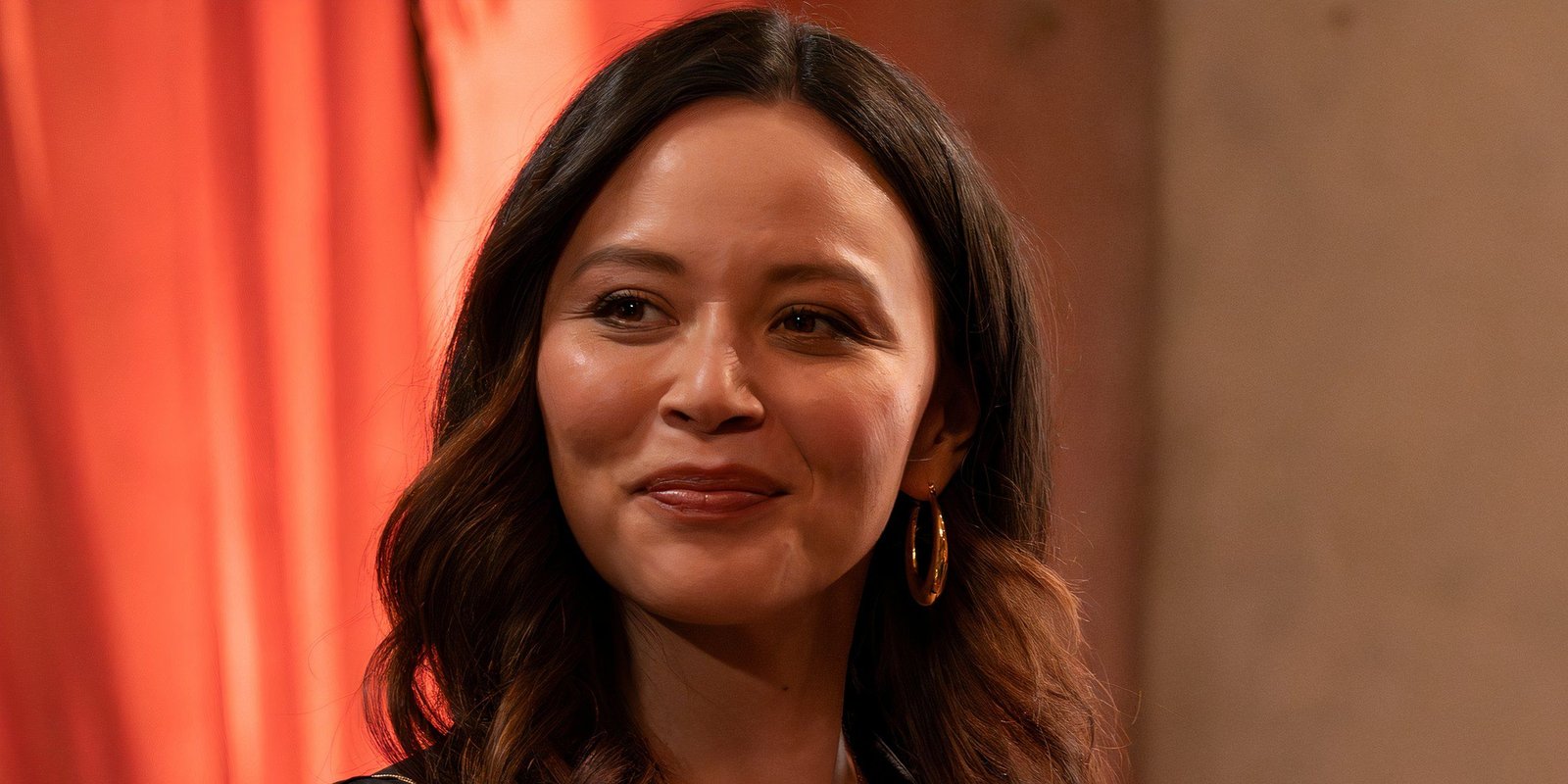 Melissa O'Neil as Lucy Chen in The Rookie season 7 episode 6