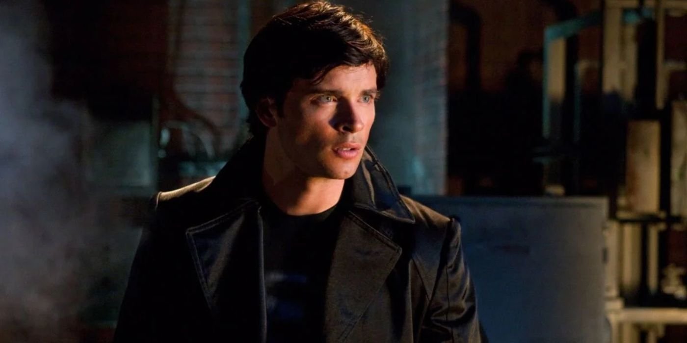 Tom Welling in  a black coat as the Blur in Smallville season 9 