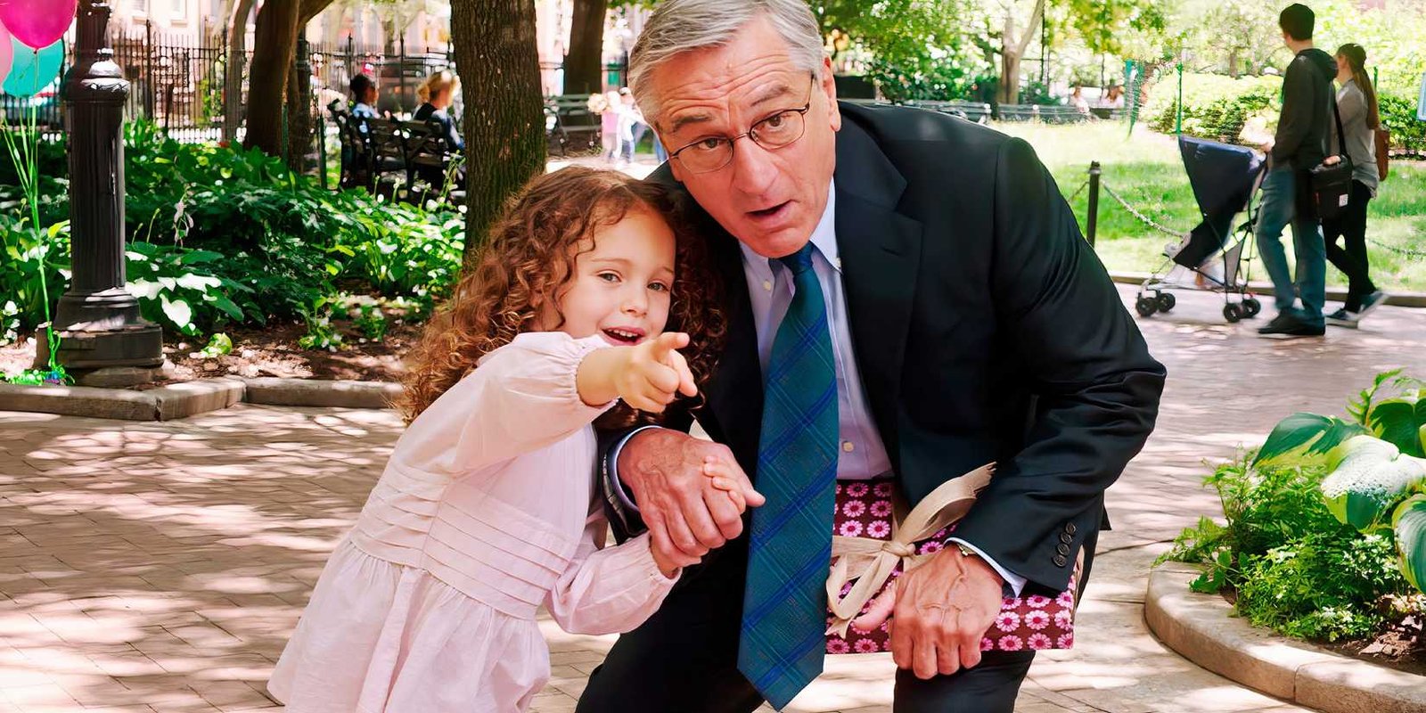 Robert De Niro as Ben Whittaker and JoJo Kushner as Paige in The Intern